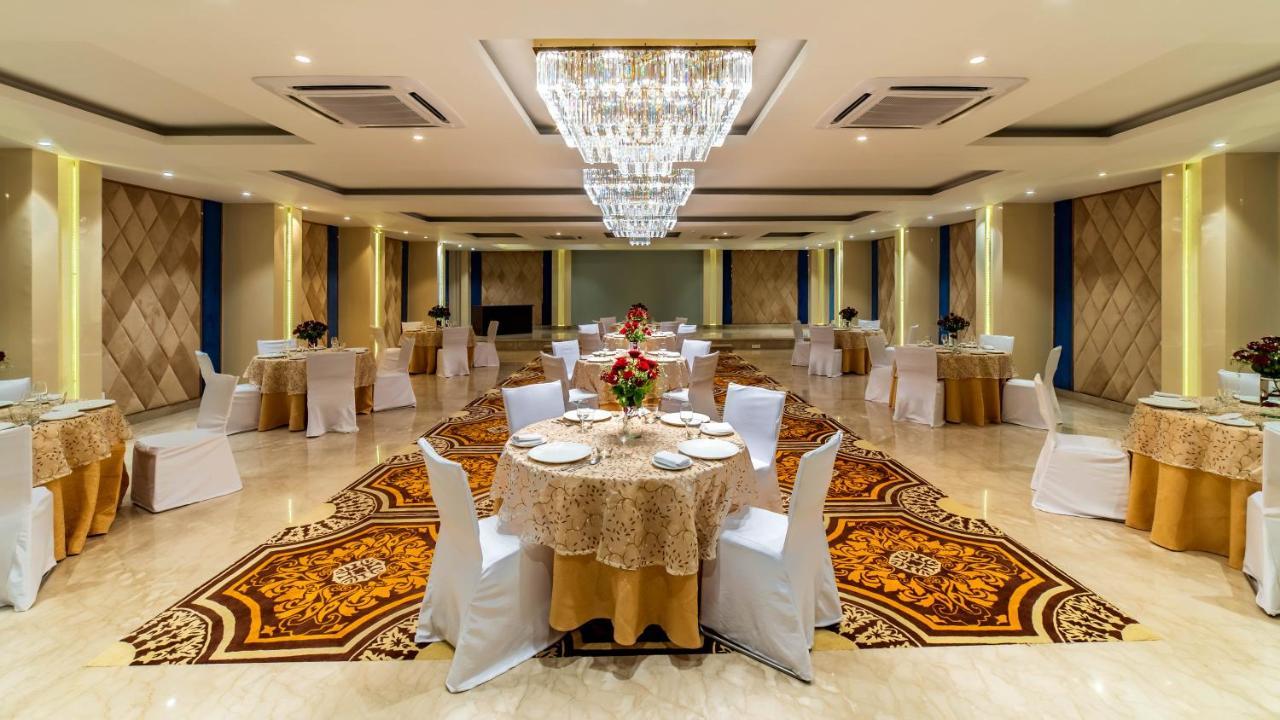 Country Inn Tarika Riverside Resort Jim Corbett Garjia Екстер'єр фото