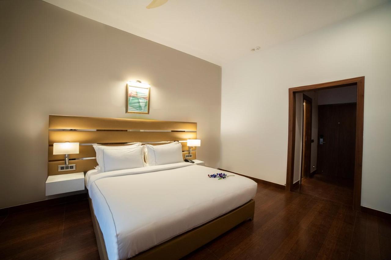 Country Inn Tarika Riverside Resort Jim Corbett Garjia Екстер'єр фото