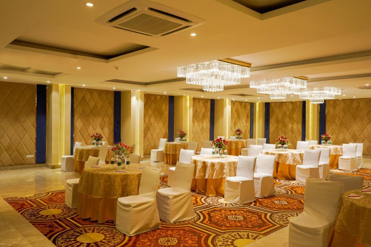 Country Inn Tarika Riverside Resort Jim Corbett Garjia Екстер'єр фото