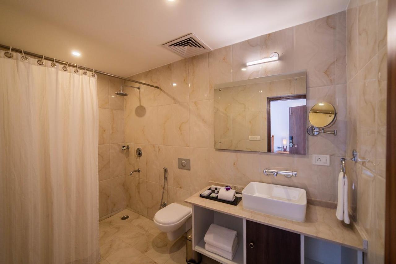 Country Inn Tarika Riverside Resort Jim Corbett Garjia Екстер'єр фото